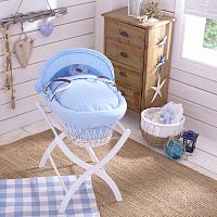 колыбель-переноска gift wicker moses basket белая, голубое белье в Томске